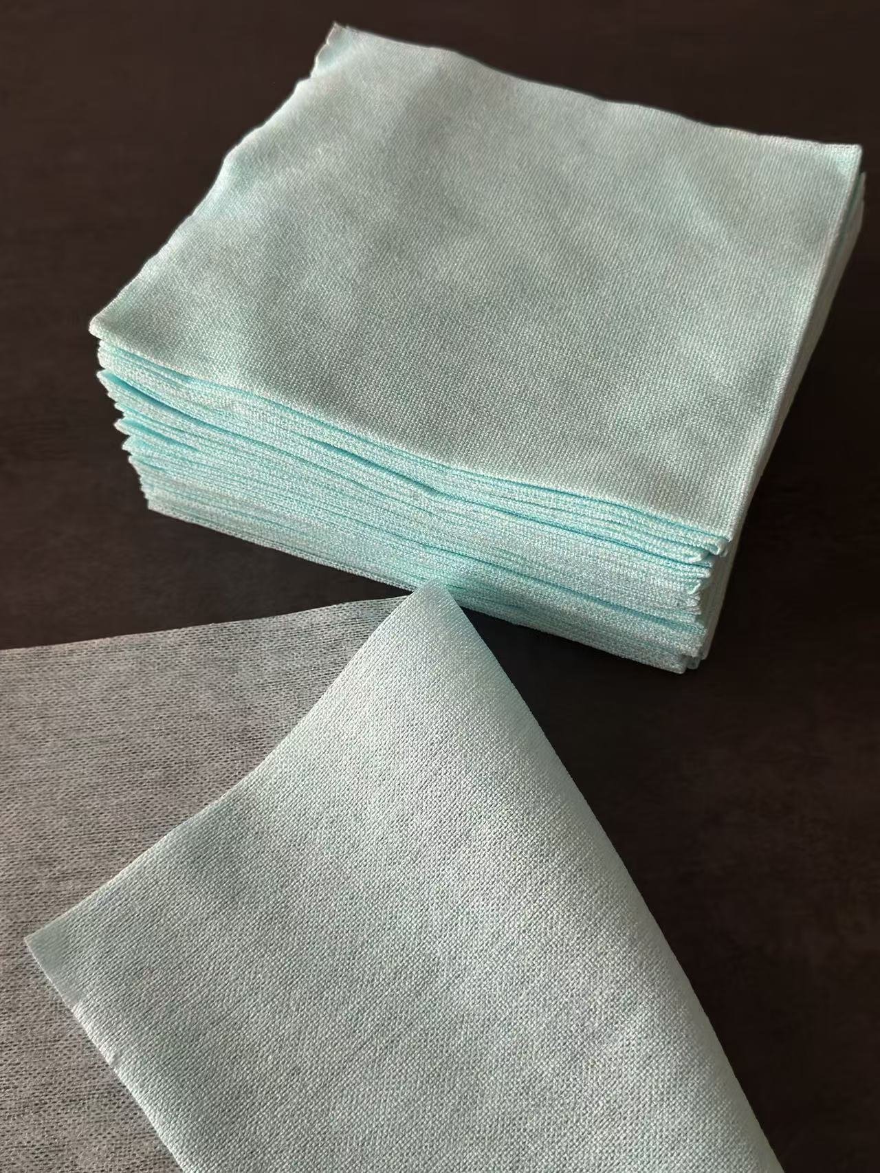 High friction Nonwoven Wipes